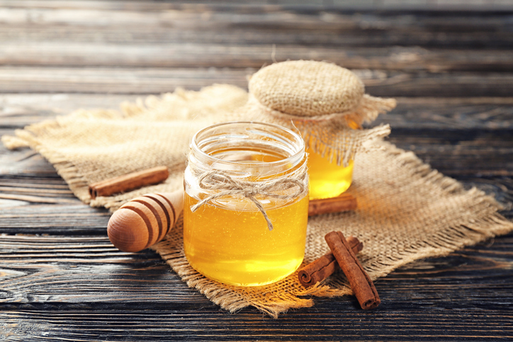 はちみつシナモンは美容効果たっぷり（写真:iStock）