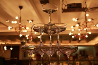 ホスト依存と買い物依存は根っこが同じ…女性たちが貢ぐなぜ