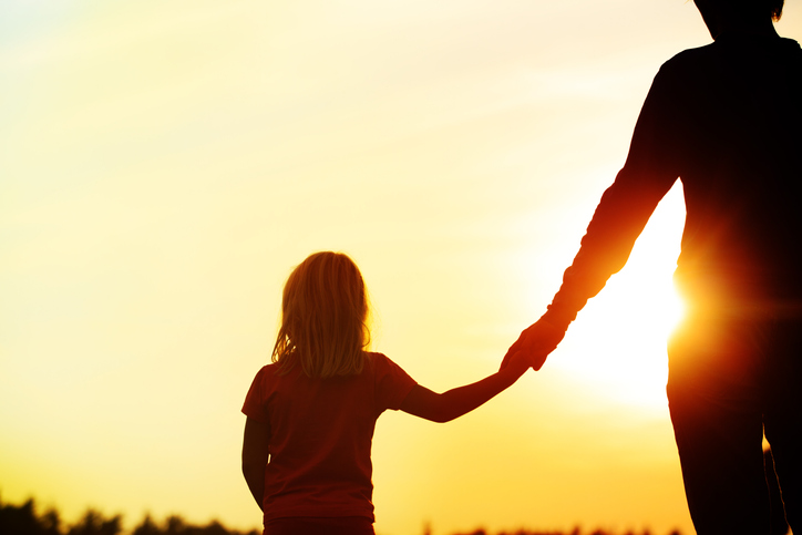 「卒業」してすっかりいいパパに（写真:iStock）