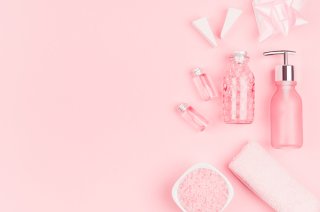 ハンドプレス美容でもち肌 プチプラ化粧水でも確実に変わる