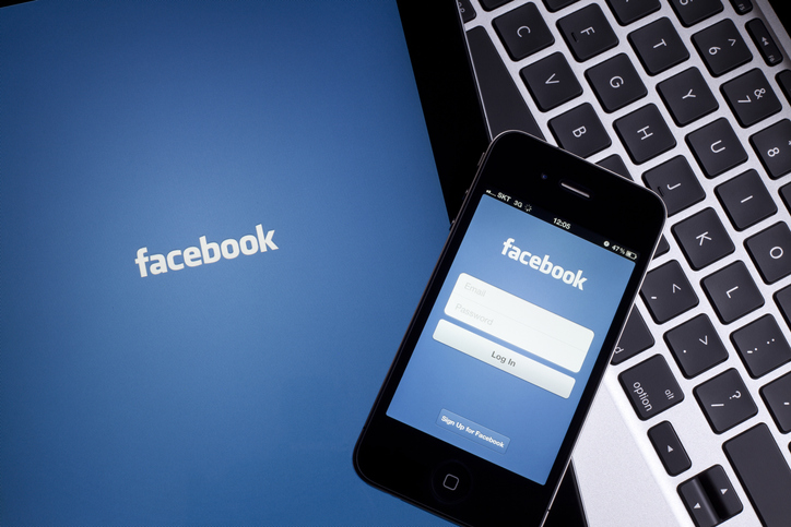 まずはFacebook（写真:iStock）