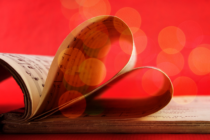 「ピアノが好き」という気持ちを育ててあげよう（写真:iStock）