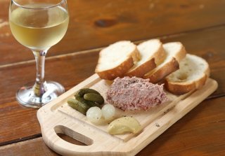 おもてなし料理にもなる「コンビーフのリエット仕立て」