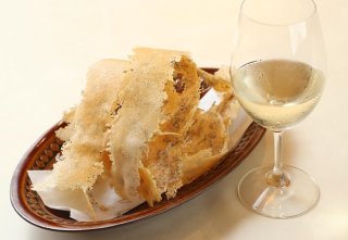 「ちりめんパルメジャーノ」粉チーズを焼いて楽しむ新食感