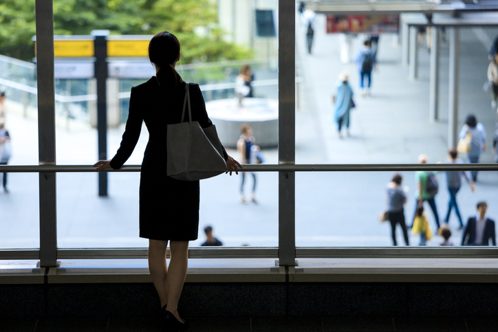 都会の“普通の女”が素敵な出会いをするには（写真:iStock）