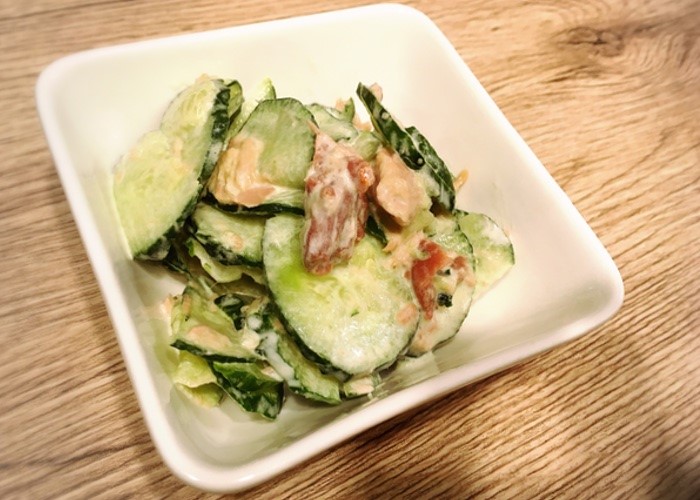 きゅうりの和え物をお菓子の代用に（写真:東城ゆず）