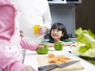 ワンオペ育児の日本と違う…台湾の妻が悩む“親戚の過干渉”