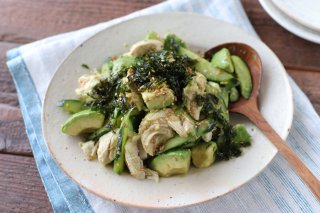めんつゆでチョー簡単＆時短！アボカドと鶏ささみのナムル