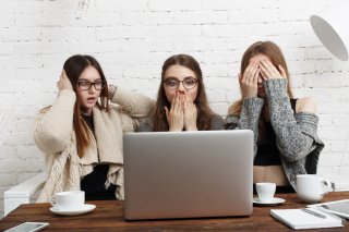 恋に縁遠い女性がつい口にしてしまいがちな「NGワード」5選