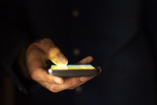 「なんで仕事が終わったのに連絡しないの？」／（写真:iStock）