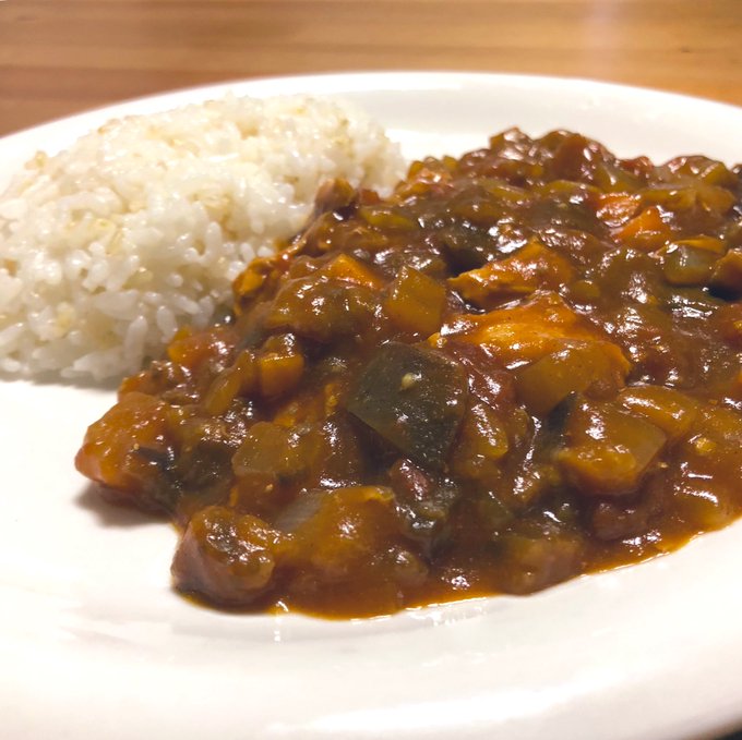 こんなに美味しそうなカレーが完成（写真:内藤みか）