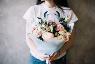 癒されたい男性の心理って？“真の癒し系女子”になるポイント