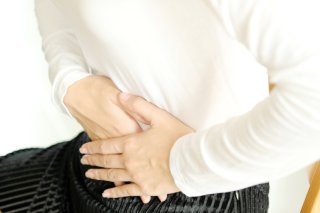 お腹に水が溜まってる? 卵子凍結後のホルモン剤の影響とは