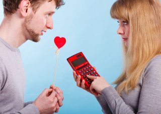 レンタル彼氏を呼ぶ女性たち…“愛”をお金で買う3つの理由