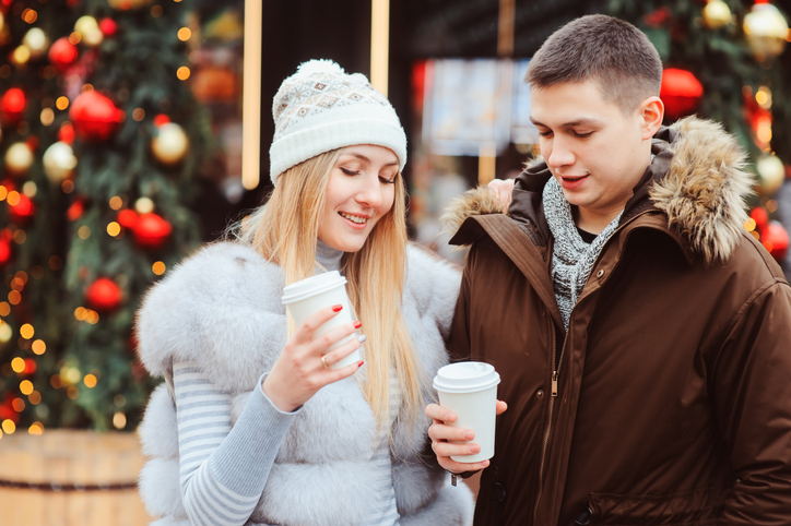 クリスマスを一緒に過ごせる相手がいる幸せ（写真:iStock）