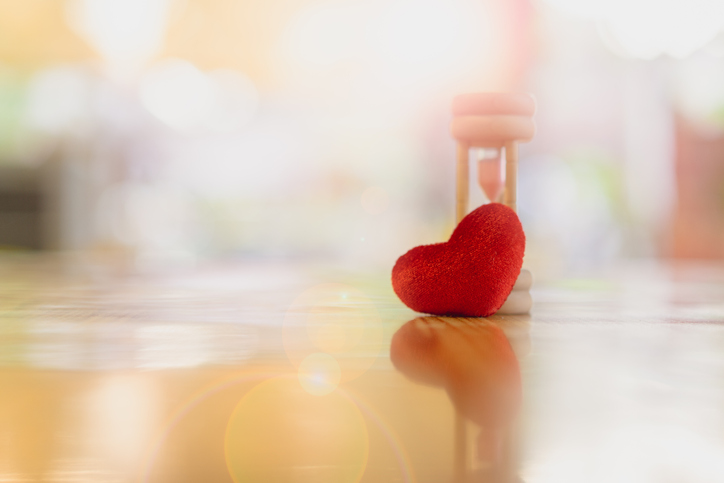 不倫にかけた時間は戻らない（写真:iStock）