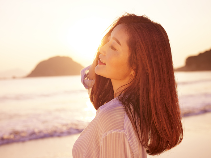 前向きな人とは一緒にいて楽しい（写真:iStock）