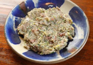 「アジのパクチーなめろう」和の肴とパクチーの意外な好相性