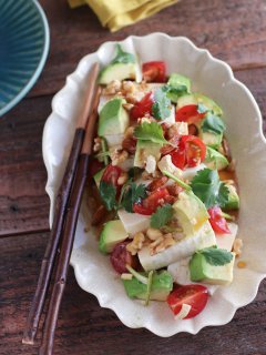 豆腐でエスニック！？何度でも作りたくなるヘルシーサラダ♡