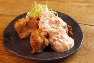 「鶏唐揚げ 梅しばタルタル」人気メニューを斬新アレンジ