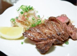 「牛サガリの和風ステーキ」ヘルシーなスタミナ肉おつまみ