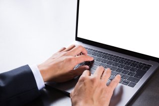 彼とのラブ度UP！簡単ハンドマッサージを理学療法士が紹介