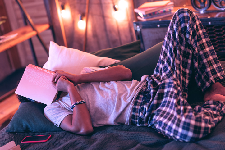 頼りにならない恋人にガッカリ（写真:iStock）