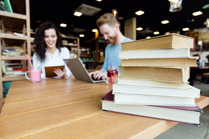 出会いは意外なところに転がっているから（写真:iStock）