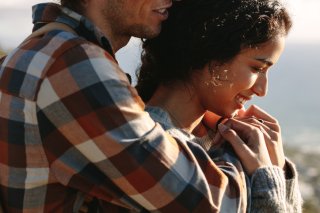 好きな人と今こそハグを♡優れた6つの効果で心身を健やかに