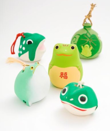 縁起物のカエルの土鈴
