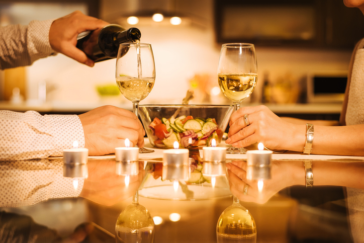 家飲みを楽しくおしゃれに（写真:iStock）