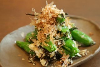 「ししとうと塩昆布のクリームチーズ和え」意外な組み合わせ