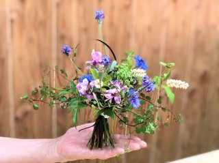 ミニチュア感がたまらない！ “手乗りブーケ”で開運＆花生活