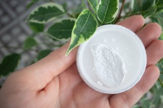 ベビーパウダーはファンデ代わりになる？ メイク時の注意点