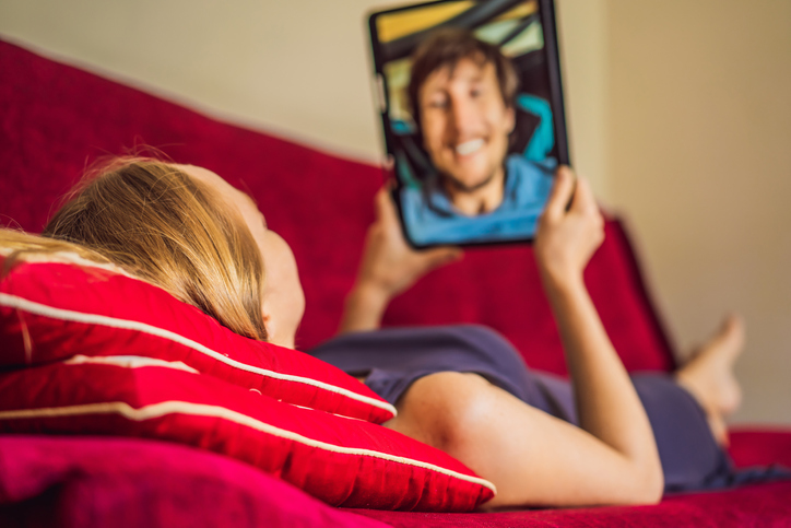 ちょっとだけ会ってみない？（写真:iStock）