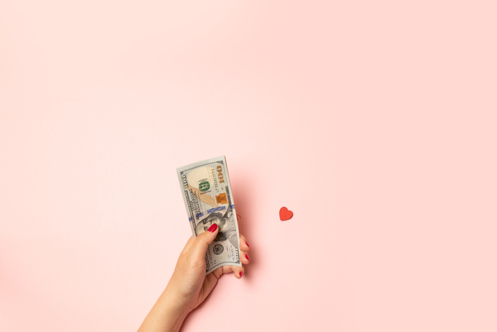 浮気をコスパで考える男性も（写真:iStock）