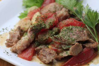 「モツイタリアン」仕上げに日本酒でフランベする理由は?