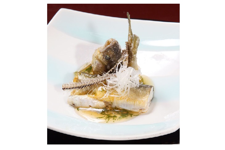 合う酒＝日本酒、ハイボール、焼酎のタンサン割り（Ｃ）コクハク