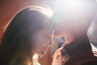 既婚男性×独身女性の不倫カップル 本音とデメリットを解説！