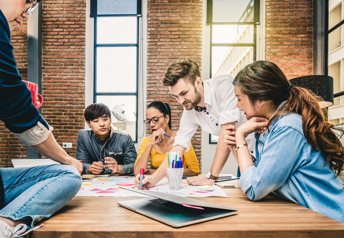 チームの雰囲気もよくなる（写真:iStock）