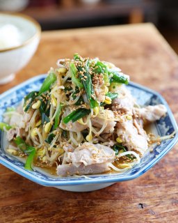 豚バラともやしを重ねて蒸すだけ!食欲そそる夏☆満足おかず