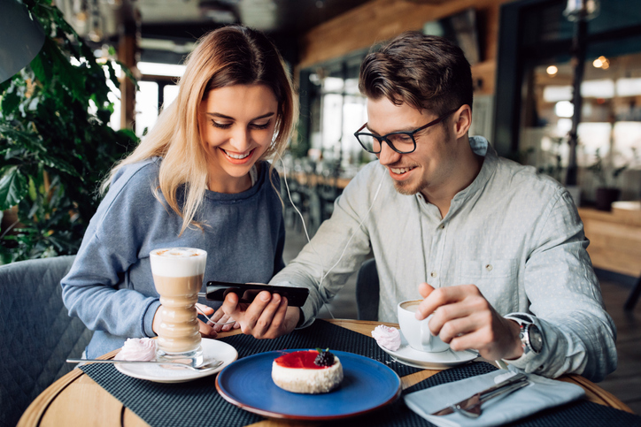 「恋愛は自分から始める」と決める（写真:iStock）