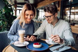 「恋愛は自分から始める」と決める（写真:iStock）