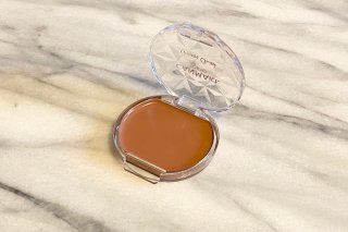 キャンメイクもセザンヌも♡ “艶っと女”になる新作コスメ3選