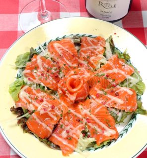 自分好みの味に…黄金比率で仕込む「自家製サーモンマリネ」