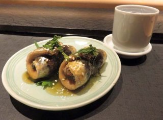 手開きで包丁いらず！はちみつ梅を使った「いわしの梅巻き」