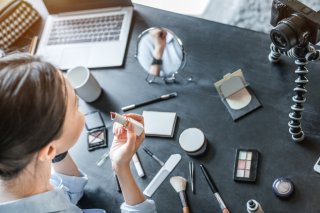 綺麗で若見え！ 画面映え“オンライン美人”に見せる4つの秘訣