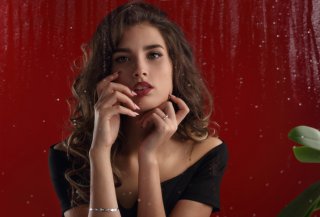 オイルをほんの数滴…指先でそっと触れただけで全身に快感が