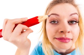 イマイチ眉になってない？ 残念なポイント＆正しい描き方♡