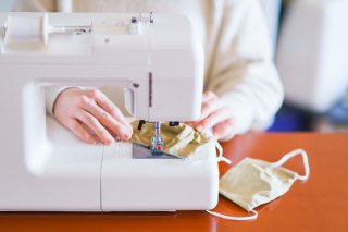 布マスクと紙マスクはどっちがいい？特徴と効果を徹底分析♡